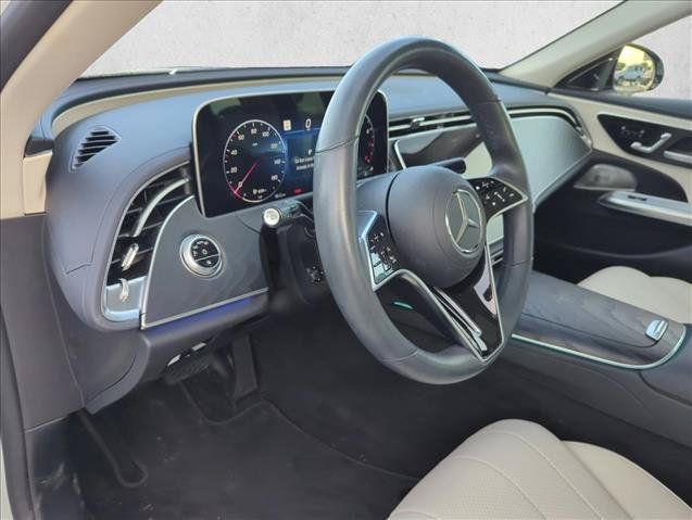 Used 2024 Mercedes-Benz E 350 4MATIC Sedan image 15
