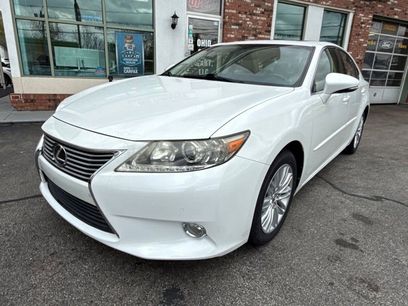 Used 2013 Lexus ES 350 w/ Luxury Pkg