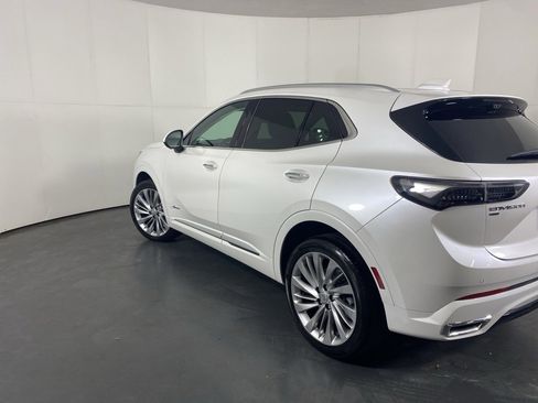 Used 2024 Buick Envision Avenir image 8