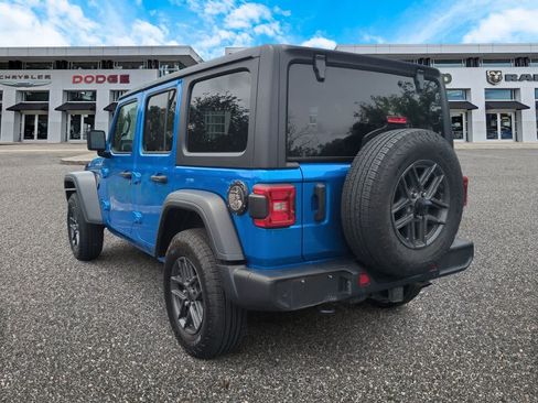 Used 2024 Jeep Wrangler Unlimited Sport AWD/4WD image 6