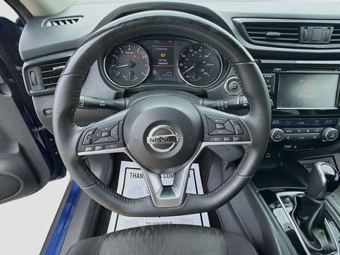 Used 2018 Nissan Rogue SV FWD image 37