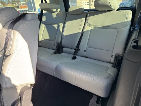 Certified 2025 Ford Expedition Max Platinum image 32