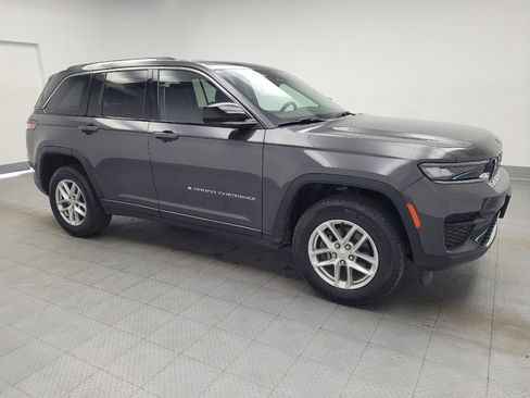 Used 2023 Jeep Grand Cherokee Laredo image 11