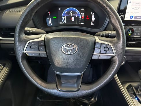 Used 2025 Toyota Grand Highlander AWD Hybrid image 18