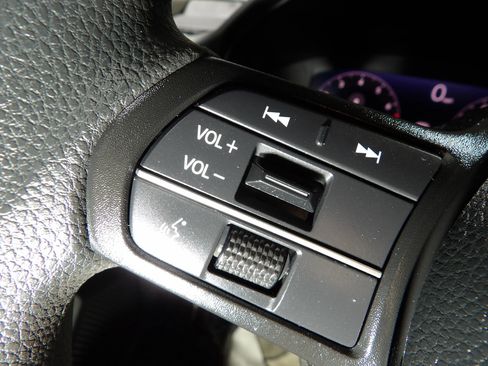 Used 2025 Honda Accord SE image 23