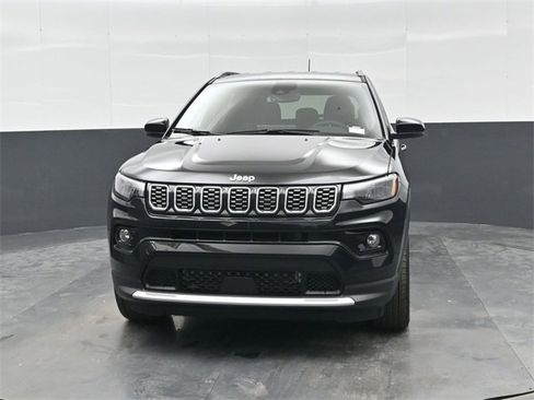 New 2026 Jeep Compass Limited w/ Mopar Graphics Package image 8
