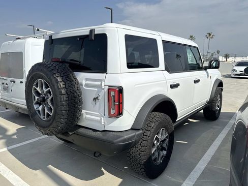 Used 2025 Ford Bronco Badlands image 5