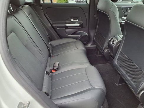 Used 2025 Mercedes-Benz GLA 250 4MATIC image 19