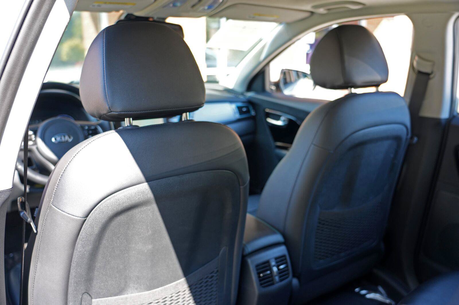 Used 2019 Kia Niro EX Premium FWD image 38