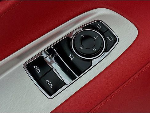 Used 2024 Chevrolet Corvette Stingray Preferred Cpe image 19