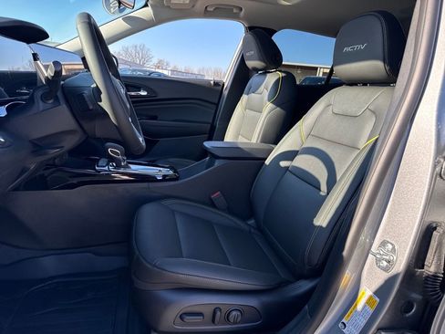 New 2026 Chevrolet Trax ACTIV w/ Sunroof Package image 16