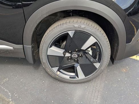 New 2026 Nissan Kicks SR w/ Cold Weather Package image 23