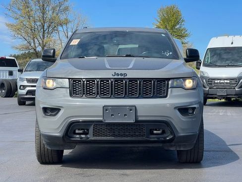 Used 2020 Jeep Grand Cherokee Laredo AWD/4WD image 43