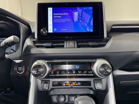 Certified 2025 Toyota RAV4 XLE AWD/4WD image 26