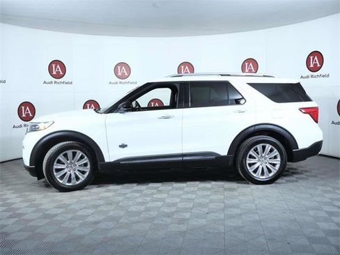 Used 2022 Ford Explorer King Ranch w/ Technology Package image 5