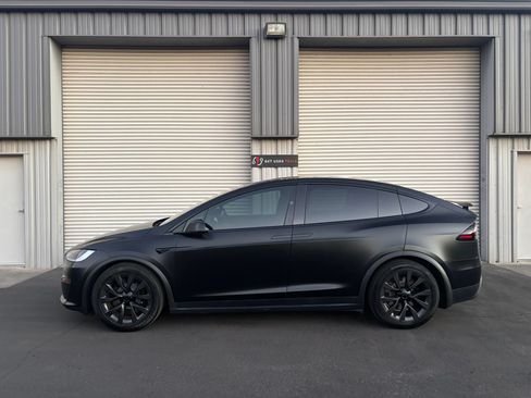 Used 2023 Tesla Model X AWD/4WD image 4