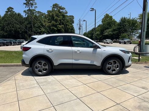 Used 2025 Ford Escape ST-Line FWD image 4