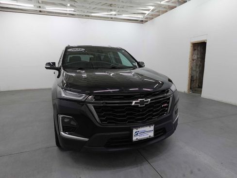 Used 2023 Chevrolet Traverse RS AWD/4WD image 3
