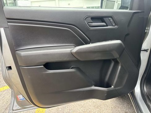 Used 2025 Chevrolet Colorado W/T w/ WT Custom Package RWD image 19