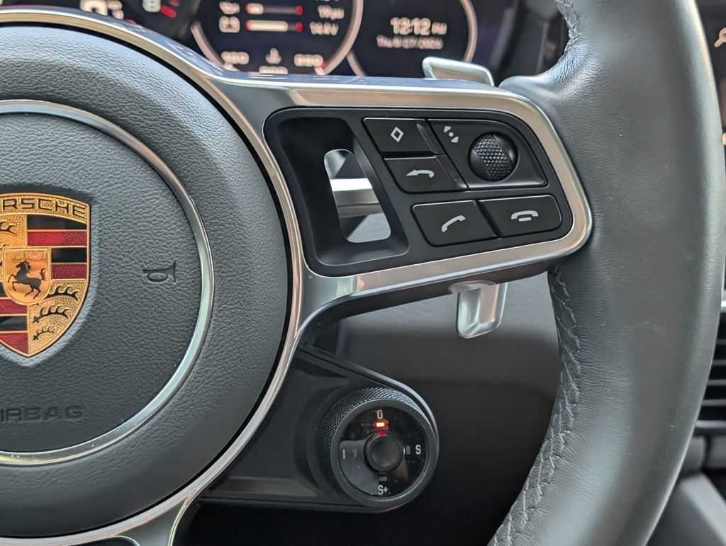 Certified 2022 Porsche Cayenne Coupe AWD/4WD image 28