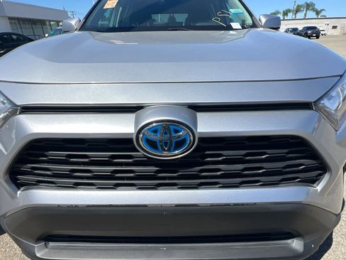 Certified 2022 Toyota RAV4 XLE w/ Convenience Package AWD/4WD image 12
