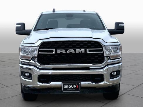 Used 2024 RAM 2500 Big Horn AWD/4WD image 4