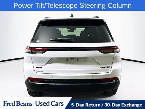 Certified 2024 Jeep Grand Cherokee Limited w/ Luxury Tech Group II image 6