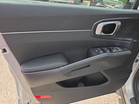 New 2026 Kia Sorento S FWD image 5