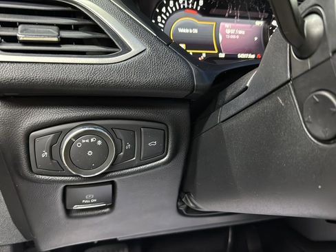 Used 2017 Lincoln MKZ Reserve image 19