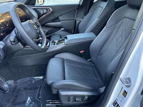 Certified 2025 BMW X3 xDrive30i w/ Premium Package image 25