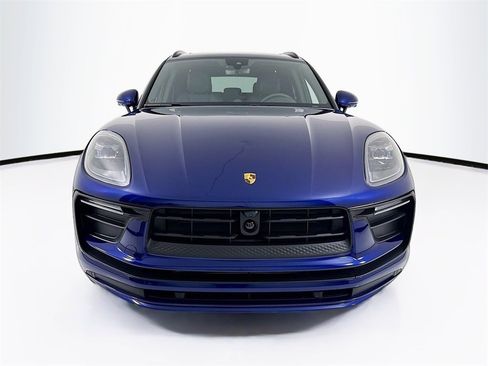 New 2026 Porsche Macan image 6