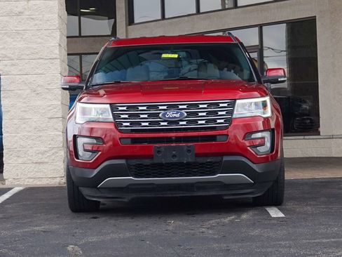Used 2017 Ford Explorer Limited image 7