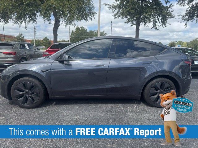 Used 2025 Tesla Model Y Long Range RWD image 2