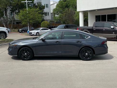 Used 2025 Honda Accord LX image 3