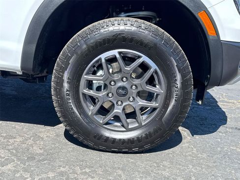Used 2025 Ford Ranger XLT w/ FX4 Off-Road Package AWD/4WD image 6