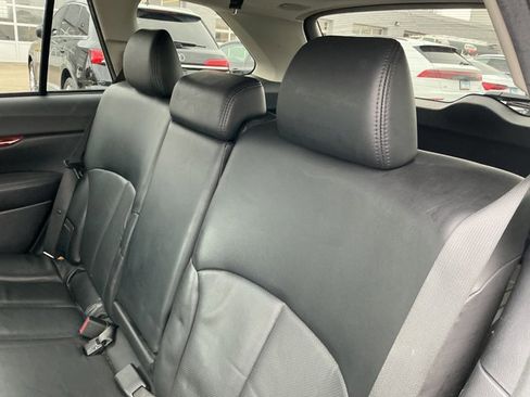 Used 2011 Subaru Outback 2.5i Limited w/ PWR Moonroof Pkg image 13