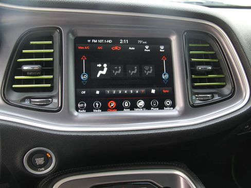 Used 2019 Dodge Challenger SXT image 11