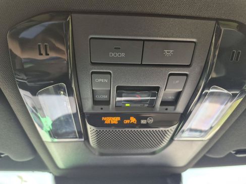 Used 2026 Lexus GX 550 AWD/4WD image 8