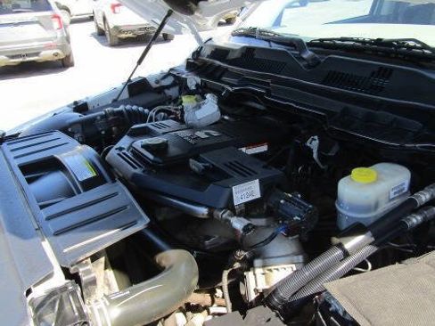 Used 2011 RAM 2500 ST w/ ST Popular Equipment Group AWD/4WD image 19