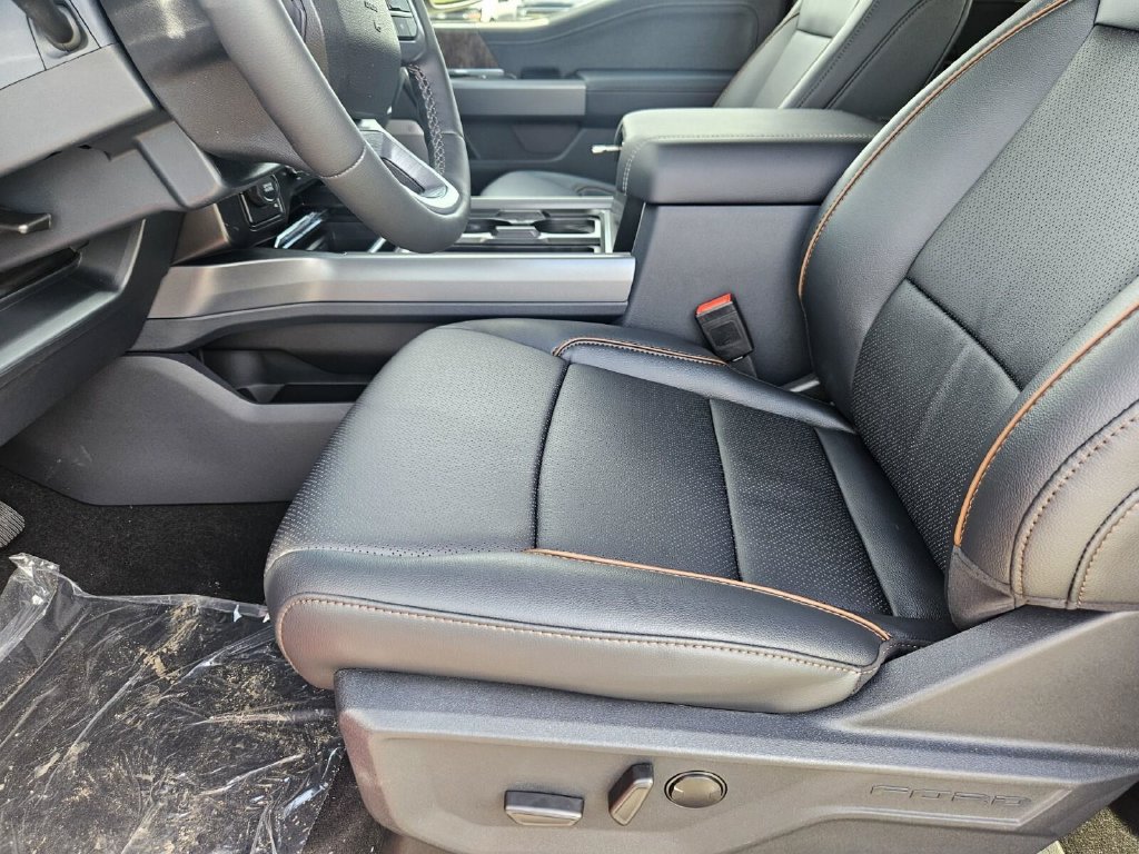 New 2026 Ford F350 Lariat w/ Lariat Premium Package AWD/4WD image 30