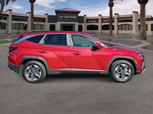 Certified 2025 Hyundai Tucson SEL FWD image 9