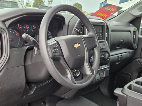 Certified 2025 Chevrolet Silverado 2500 Custom w/ Custom Value Package AWD/4WD image 18