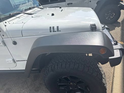 Used 2015 Jeep Wrangler Sport AWD/4WD image 6