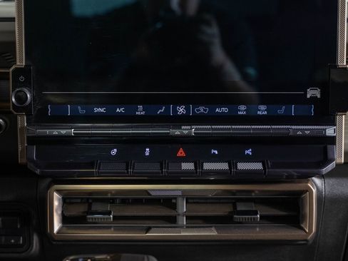 Used 2025 GMC Hummer EV 3X w/ Battery Pack, 24 Module Pack image 34