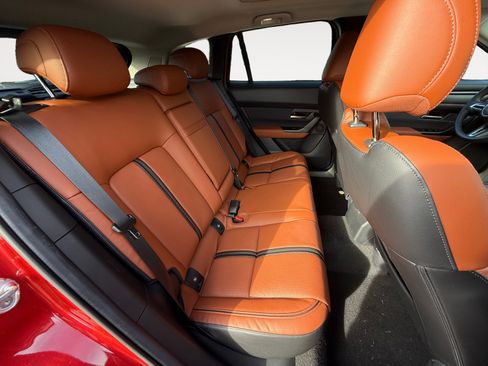 Certified 2025 MAZDA CX-50 2.5 Turbo w/ Premium Plus Pkg image 18