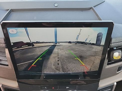 Used 2023 Ford Expedition Limited image 23