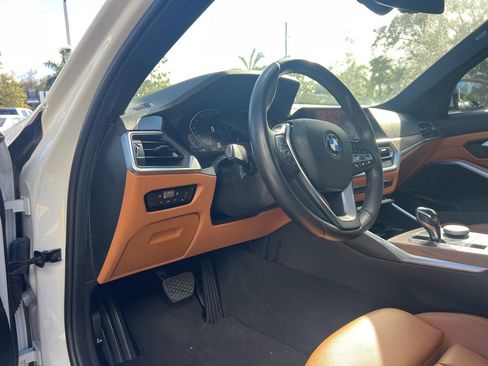 Used 2020 BMW 330i Sedan w/ Convenience Package image 32
