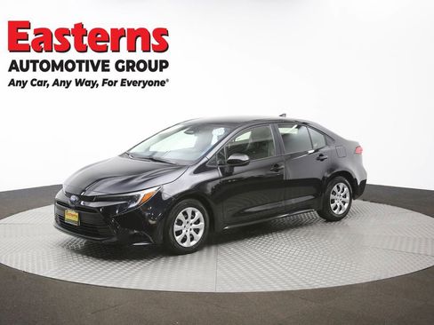 Used 2025 Toyota Corolla LE FWD image 58