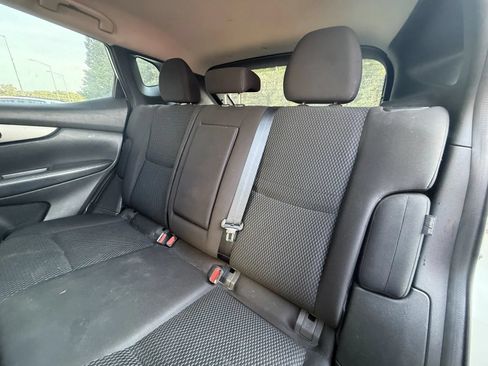 Used 2022 Nissan Rogue Sport S AWD/4WD image 9