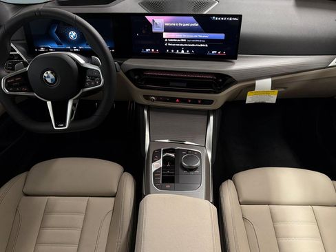 Used 2026 BMW 430i Coupe w/ M Sport Package image 16